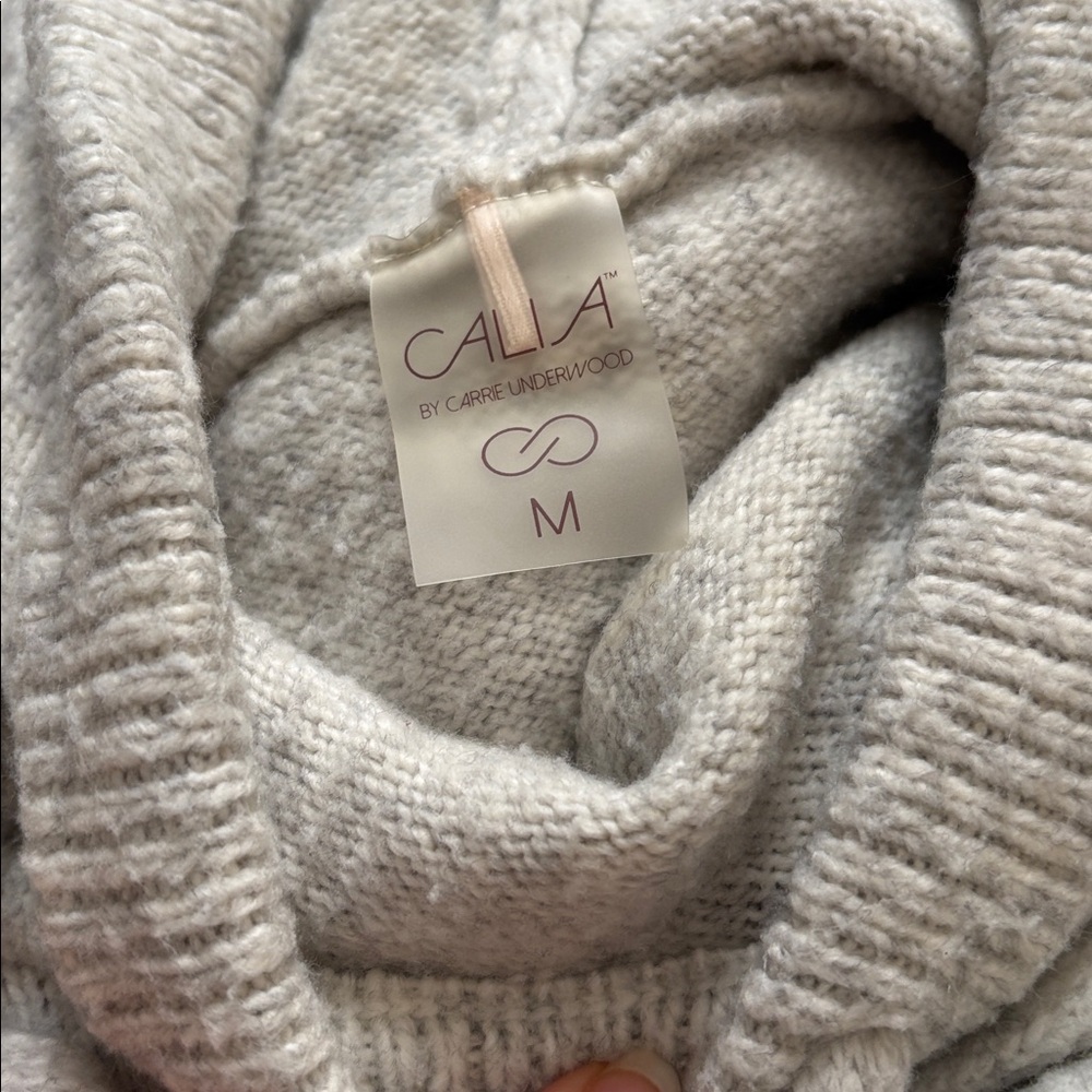 CALIA by Carrie Underwood Light Gray Knit Sweater